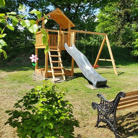 Familienfreundliche Ferienwohnung Soltau Ngoại thất bức ảnh